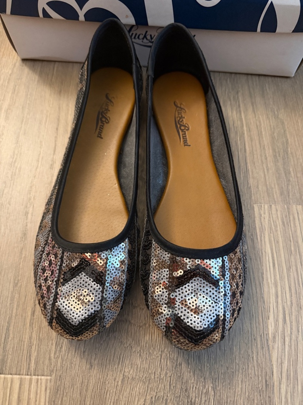 Lucky Brand Women's Multicolor Sequin Ballet Flats in Black Trim